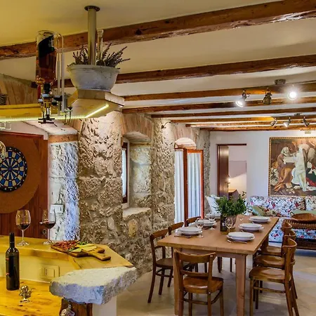 Hana Holiday home Nova Vas (Krsan)